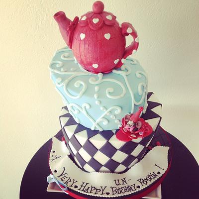 Wonderland cake - Cake by Christie