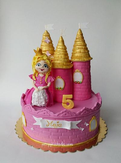 princess cake - Cake by Hokus Pokus Cakes- Patrycja Cichowlas