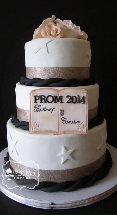 Prom 2014 - Cake by Petit cali