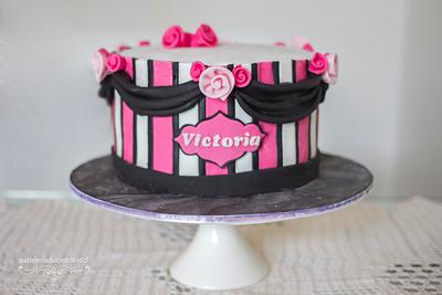 Vintage Cake - Cake by Dulce Delirio