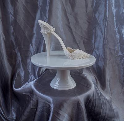 Lace sugar shoe - Cake by Claire Potts 