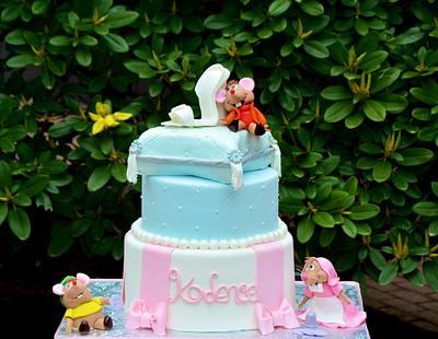 Cinderella Cake - Cake by Heidi