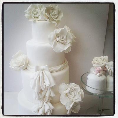 wedding cake - Cake by Swt Creation