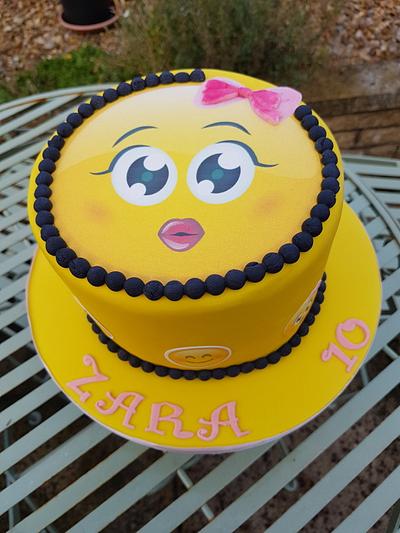 Emoji cake - Cake by Dawn Wells