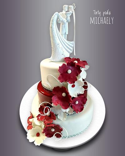 Burgundy and white - Cake by Michaela Hybska