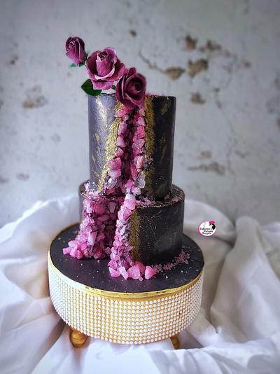 Geode Cake  - Cake by Sayantanis Culinary Delight