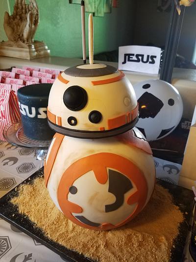 BB-8 - Cake by Sonia