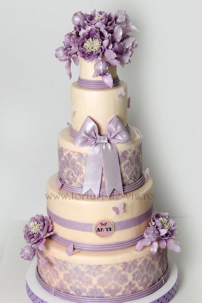 Baroque wedding cake with purple peonies - Cake by Viorica Dinu