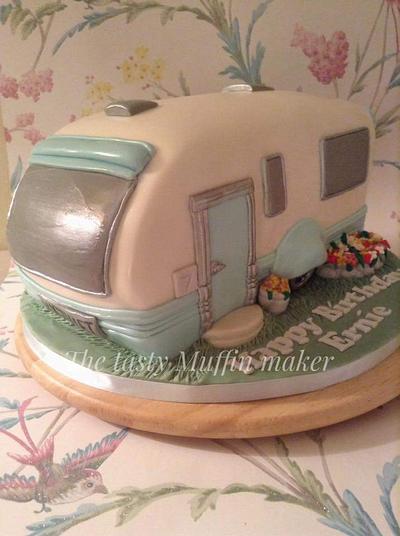 Vintage Amwrican style static caravan - Cake by Andrea 