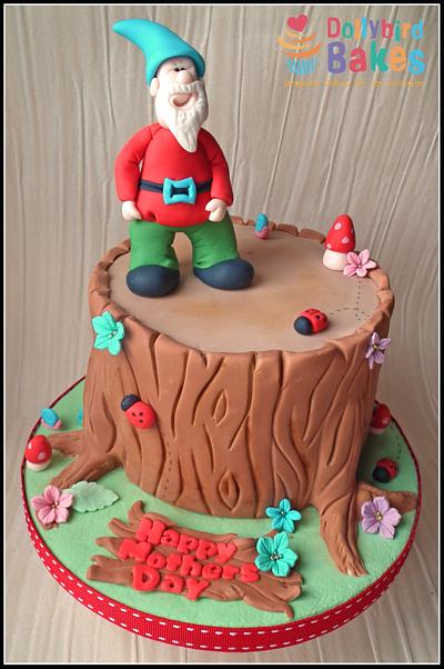 Garden Gnome - Cake by Dollybird Bakes