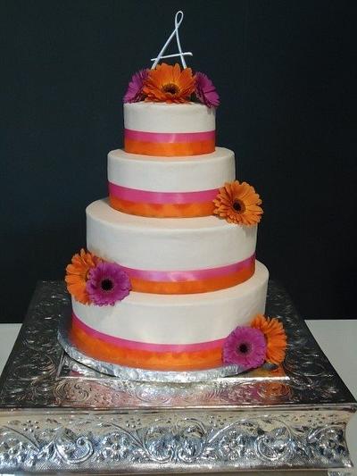 Gerber Daisy Wedding - Cake by Kim Leatherwood