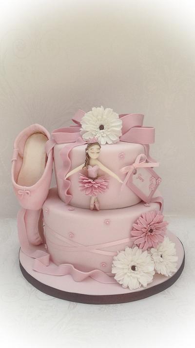 Little dancer - Cake by Samantha's Cake Design