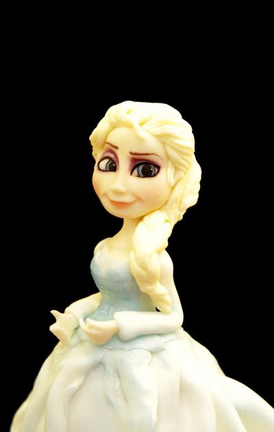 Elsa - Cake by grasie