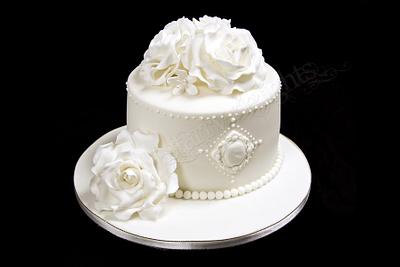 White roses cakes - Cake by Starry Delights