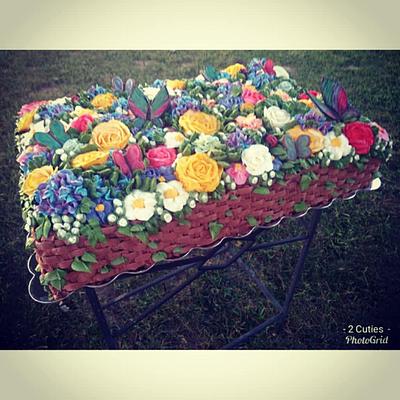 Basket of flowers  - Cake by AmyandDesycakes