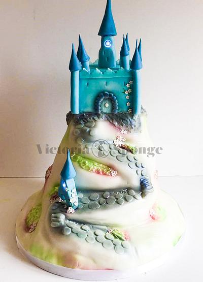 Fairy wedding castle - Cake by Victoria Forward