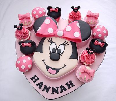 Minnie Mouse Cake - again! - Cake by Natalie King