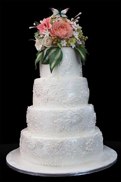 white lace wedding cake - Cake by Carmen Sweetness 