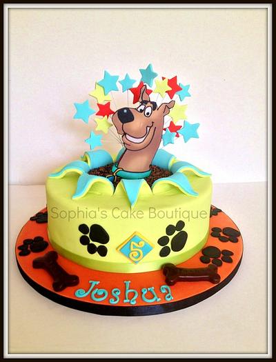 Scooby Doo - Cake by Sophia's Cake Boutique