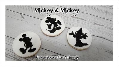  Black and white cookies - Cake by Claudia Smichowski