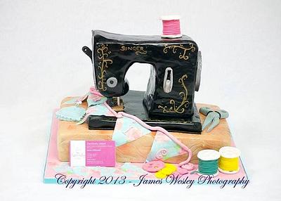 sewing machine - Cake by jen lofthouse