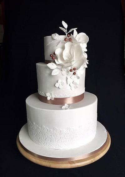 Wedding cake white - Cake by Frufi