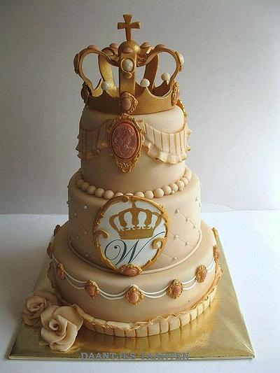 Royal Birthday - Cake by Daantje