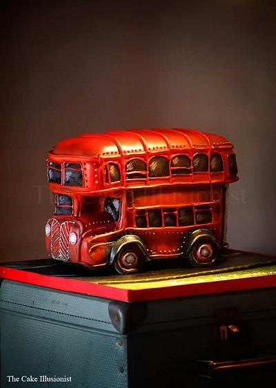 Vintage London Bus - Cake by Hannah