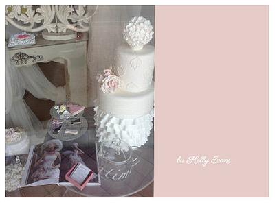 ROMANTIC VINTAGE WEDDING CAKE - Cake by Bykellyevans