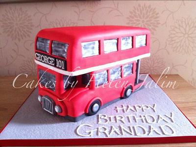 London bus - Cake by helen Jane Cake Design 