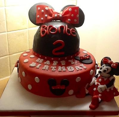 Minnie Mouse cake - Cake by shelley
