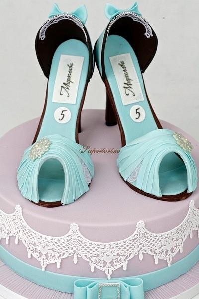 Blue cinderella shoes - Cake by Olga Danilova