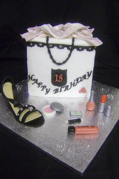 gift bag  - Cake by Beverley Childs