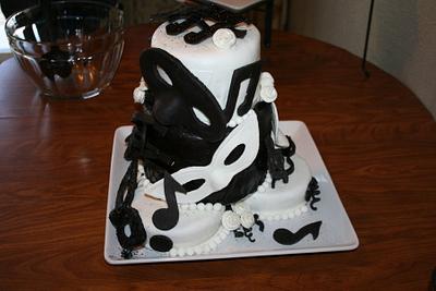 Birthday black n white cake for a thirteen year old - Cake by Lisa May