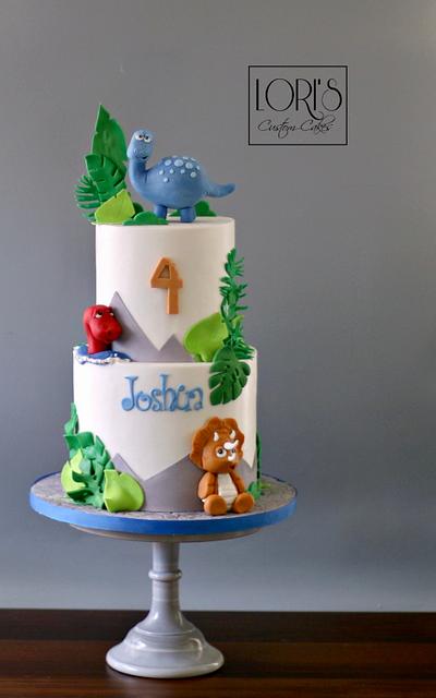 Dino-four  - Cake by Lori Mahoney (Lori's Custom Cakes) 