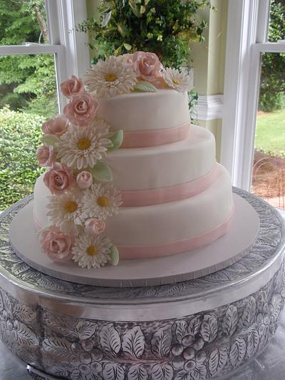 Roses and Daisies Wedding - Cake by Dayna Robidoux