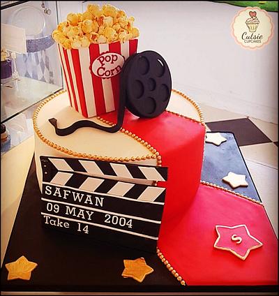 Popcorn & Movies 🍿 - Cake by Cutsie Cupcakes