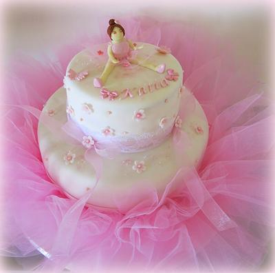 Tutu Ballerina cake - Cake by Sugar&Spice by NA