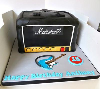 Guitar Amp - Cake by The Billericay Cake Company