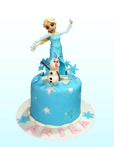 Elsa and Olaf - Cake by Julie Manundo 