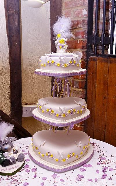 wedding dream - Cake by LAURA MANSFIELD