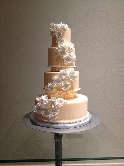 Salmon cascade Wedding cake - Cake by LAS DELICIAS DE TERESA