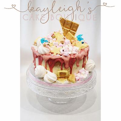 Pink  - Cake by Kayleigh's cake boutique 