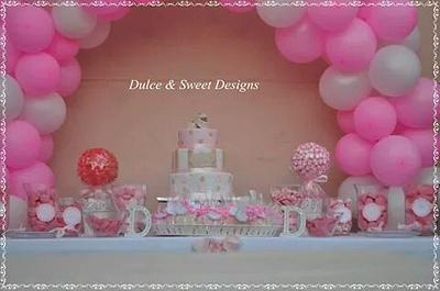 Pink sweet table - Cake by Dulce & Sweet designs