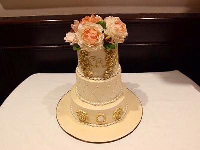 Glamourous ivory and gold - Cake by Signature Cake By Shweta