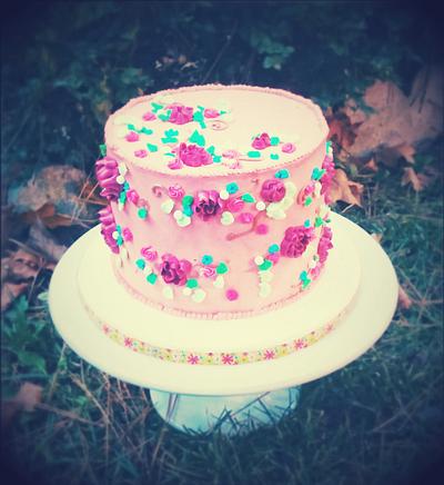 Vintage Butter Cream Cake - Cake by Danijela Lilchickcupcakes