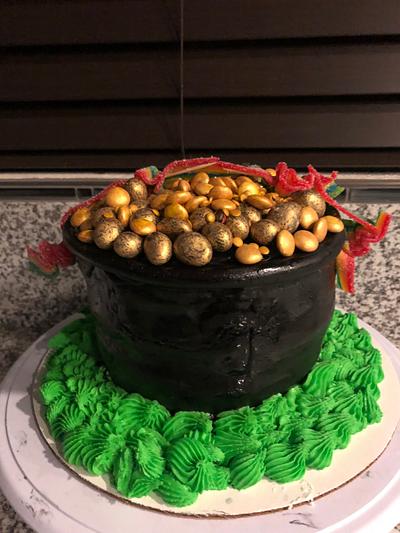 Pot of Gold cake - Cake by Yezidid Treats