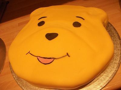 pooh bear - Cake by Michelle