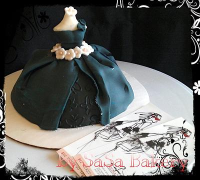 black dress - Cake by SaSaBakery