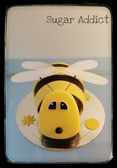 Little bee - Cake by Sugar Addict by Alexandra Alifakioti